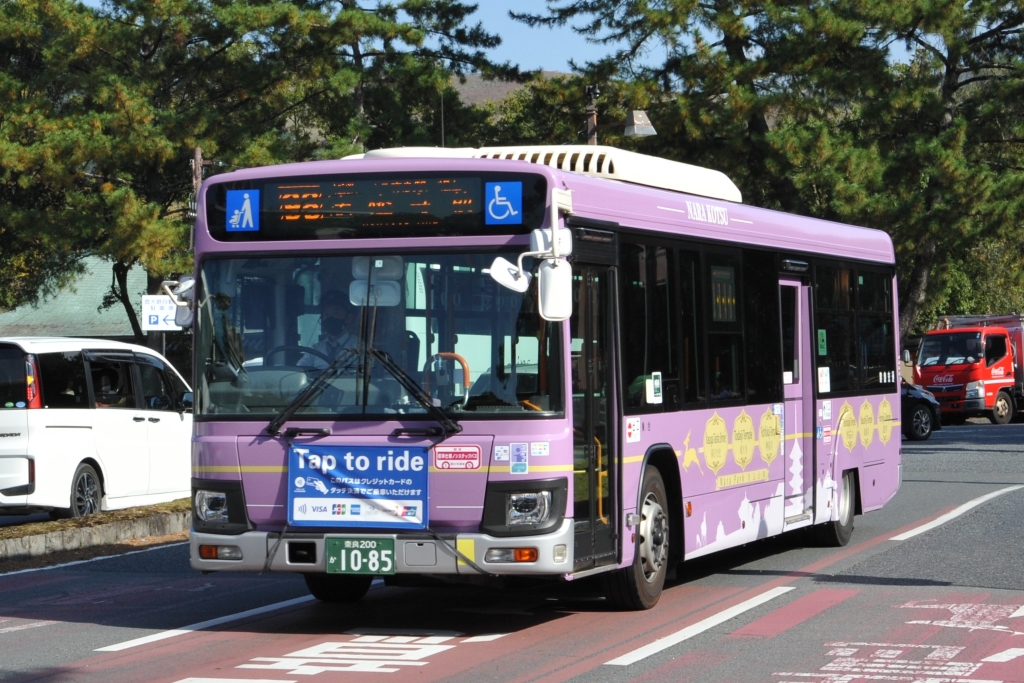 奈良法隆寺線ラッピングバス